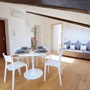 Casa vacanze Duomo 326, Napoli